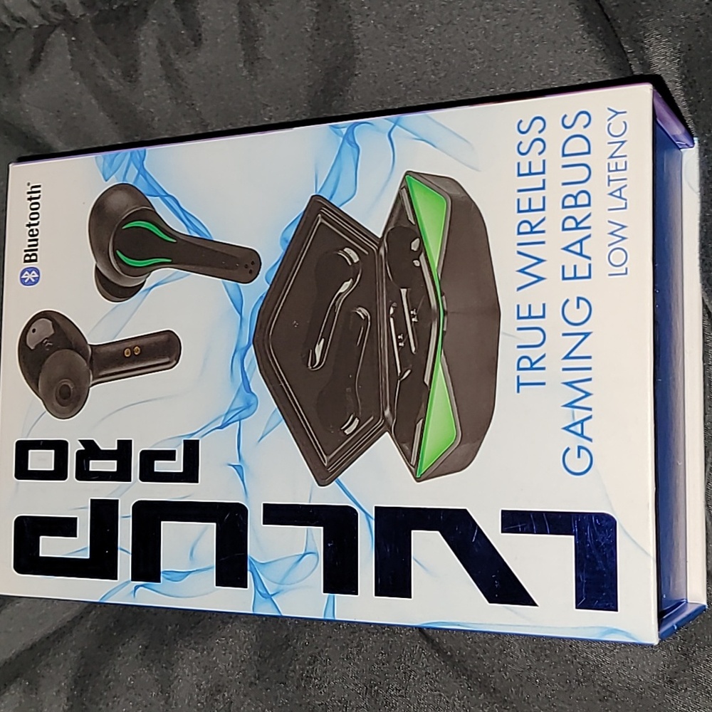 LVLUP Pro True Wireless Gaming Earbuds NWT